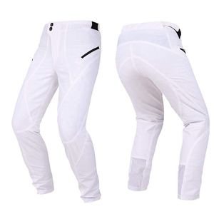 Pantalones de cuero para motociclismo hechos en Pakistán para hombres y mujeres con cadenas, pantalones de cuero de moda para motocicleta MX MTB. - Product Image 3