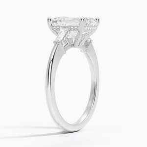 Anillo de compromiso adornado con moissanita de corte esmeralda de tres piedras en forma de baguette, chapado en oro de 14K, certificado GRA. - Product Image 6