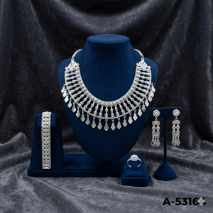 Collier en alliage de zinc plaqué or, chaîne serpent, corail, 18 pouces, micro-incrustation de laboratoire, sertissage à tension, certifié, tendance, pour fêtes et usage quotidien - Product Image 2