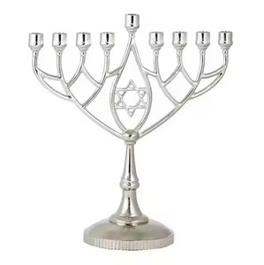 Menorah en métal durable à 9 bras, porte-bougie décoratif, candélabre de table, décoration intérieure - Product Image 3