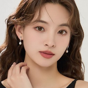Boucles d'oreilles en perles d'eau douce de style luxueux Zhuji, 6-7 mm, forme de goutte d'eau, motif prismatique, naturel, sans défaut, boucle naturelle - Product Image 1