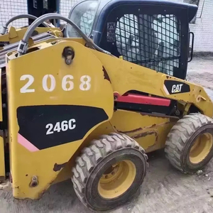 Chargeuse sur pneus Caterpillar CAT246, 3 tonnes, godet de 0,35 m³, couleur d'origine, mini-chargeuse CAT262D - Product Image 1