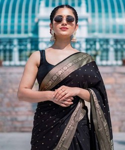 Sari de seda negra con borde dorado, traje tradicional indio para bodas, para mujer, corte regular, largo hasta el suelo. - Product Image 1