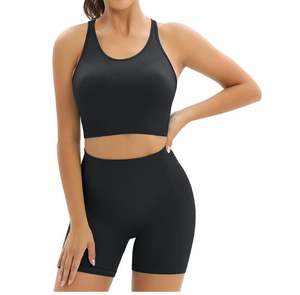 Ensemble de sport 2 pièces côtelé sans couture respirant pour femme, soutien-gorge de sport et short taille haute, vente en gros personnalisée OEM ODM - Product Image 1