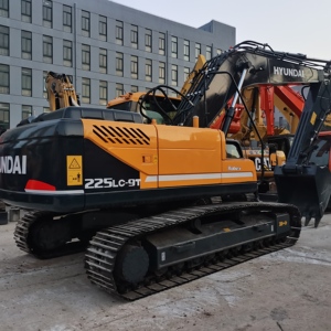 Excavadora Hyundai 225LC-9T de 22 Toneladas con Cucharón de Excavación de 0.8m de Capacidad, Equipo Pesado Usado, Motor y Caja de Cambios - Product Image 6