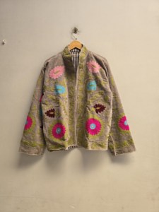 Chaqueta Bomber de Terciopelo Premium Suzani para Mujer, Bordado Floral Multicolor, Diseño Bohemio Étnico, Invierno, Multi-estación, Venta al por Mayor - Product Image 6