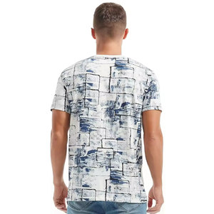 Camiseta original de sublimación Trend para un estilo de moda único y creativo con patrón de sublimación. - Product Image 6