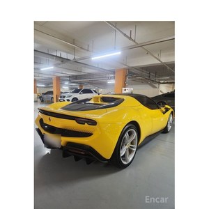 Ferrari 296 3.0 V6 2024, Volante a la Izquierda, 659 km - Product Image 6