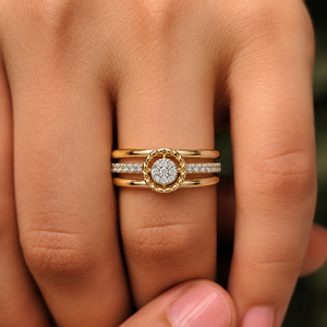Bague de Mariage en Or Massif 14K avec Diamant de Laboratoire Rond Brillant DEF VVS et Halo Triple Couche, Bijoux Fins en Gros - Product Image 2