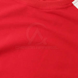 Sudadera clásica para hombre diseñada para brindar comodidad, calidez y durabilidad, ideal para uso diario informal, con un aspecto moderno y elegante. - Product Image 3