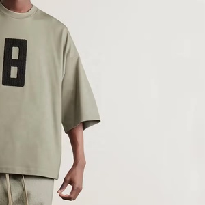 Camiseta Personalizada OEM con Parche de Chenilla, Diseño Gráfico, Corte Holgado, Hombros Caídos, Bordado de Toalla de Alta Densidad - Product Image 5