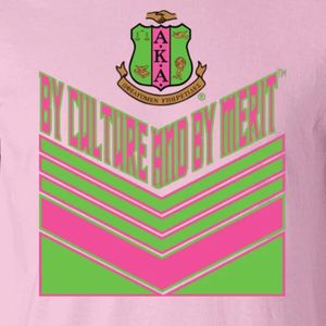 Camiseta Rosa de Manga Corta con Estampado Gráfico de Escudo con Letras Griegas, Cuello Redondo, Informal, para Mujer, Moda Urbana - Product Image 6