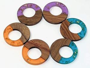 Pendientes de Resina Contemporáneos, Joyería Hecha a Mano Ligera, Accesorio de Moda Moderno para Mujer - Product Image 3