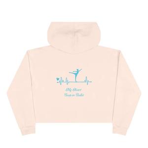 Sudadera corta con capucha y diseño de latido de corazón de bailarina de ballet - Product Image 2
