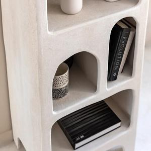 Librería Vandana Maxima Arista blanca con efecto hormigón y acabado madera - Product Image 4