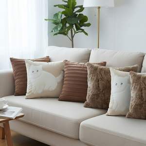 ชุดปลอกหมอนตกแต่ง SOGA 5 ชิ้น ผ้ากำมะหยี่สีน้ำตาล ขนสัตว์เทียม ลายหนังสีสนิม รูปเงาแมว - Product Image 3