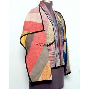 Nouvelle arrivée : veste indienne artisanale en coton patchwork multicolore, broderie Kantha, écologique, style ethnique bohème, pour un usage décontracté - Product Image 4