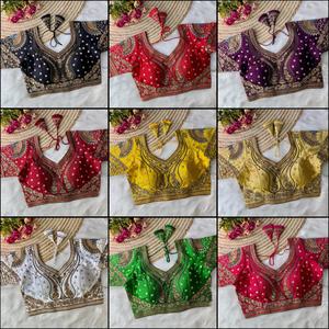 Blouse de mariée en soie italienne rembourrée, broderie lourde, latkans faits à la main, taille modifiable 40-42, tenue élégante pakistanaise et indienne - Product Image 2