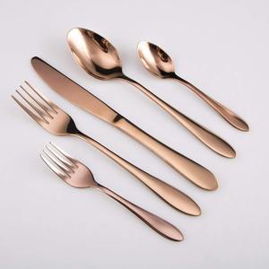 Cubertería de diseño dorada de alta calidad con cabezas con acabado espejo, elegante vajilla para cenas, bodas, fiestas, regalos y exhibiciones. - Product Image 4