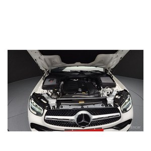 Mercedes-Benz GLC300 4MATIC 2022, Volante a la Izquierda, Caja de Cambios Automática, Asientos de Cuero, Cámara Trasera - 24,624 Km - Product Image 6
