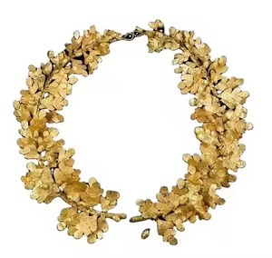 Most Selling New Gold <b>Foil</b> Wreath with Red Berries Traditional Christmas Indoor Decoration Wall Hanging Wreath - Product Image 5