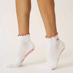 Calcetines Antideslizantes con Logotipo Personalizado, Corazones Rojos y Puño con Volantes para Uso Casual, Calcetines de Algodón hasta el Tobillo para Verano - Product Image 4