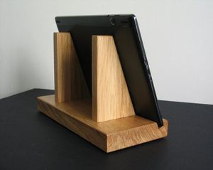 Soporte de Madera Ecológico Personalizado para Teléfono con Incrustaciones de Resina Azul, Hecho a Mano, Moderno, para Escritorio, Decoración del Hogar - Product Image 6