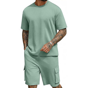 ชุดเสื้อและกางเกงขาสั้นผู้ชาย 2 ชิ้น แฟชั่นฤดูร้อน ชุดลำลองผ้าฝ้าย เสื้อยืดโอเวอร์ไซส์ กางเกงขาสั้นคาร์โก้ ชุดน้ำหนักเบา ระบายอากาศได้ดี - Product Image 1