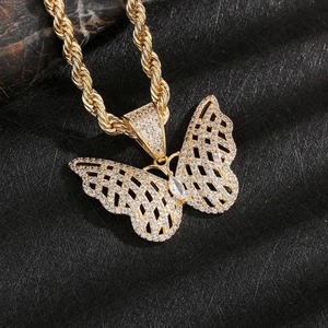 Pendentif papillon en moissanite dorée de haute qualité pour filles, collier plaqué or pour femmes, pendentif de mariage - Product Image 1