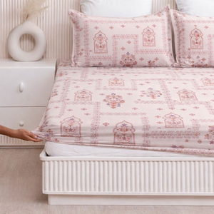 Sábana de Algodón Estampada en Rosa Pálido con Fundas de Almohada |   Sábanas de Cama Suaves de Primera Calidad con Diseño Floral Mughal |   Juego de Ropa de Cama Elástica Ajustable - Product Image 1