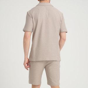 Nouvelle Collection : Ensemble Décontracté Homme T-shirt Boutonné Manches Courtes Imprimé et Short Couleur Unie – Idéal Été 2026 - Product Image 2