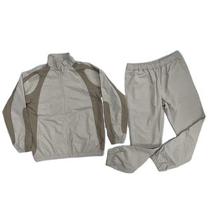 Conjunto Deportivo Impermeable Ligero, Chaqueta con Cremallera Personalizada y Pantalones de Entrenamiento, Chaqueta Deportiva Impermeable Premium - Product Image 1