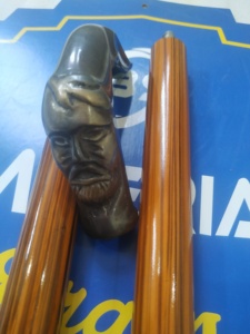 Bastón de latón completo con diseño de cara de hombre negro Bastón de caminar decorativo de latón macizo con mango de madera para senderismo - Product Image 2