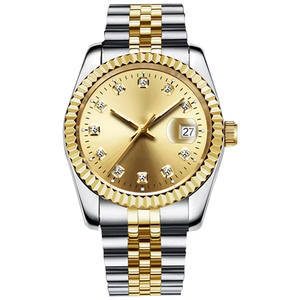 Montre élégante pour femme à quartz avec cadran noir, accents dorés, bracelet en acier inoxydable, affichage de la date, boîtier rond de 36 mm - Product Image 3