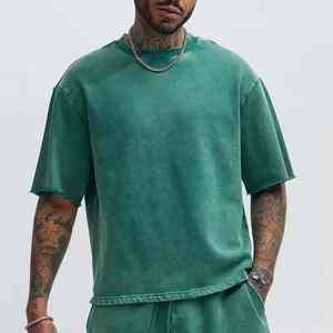 Camiseta Oversize Gris para Hombre con Estampado Gráfico Sonriente, Lavado Ácido, Transpirable, en Stock - Product Image 1