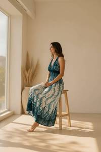 Robe d'été décontractée pour femme, style bohème moderne vintage, coupe droite, longueur genou, avec nœud à pampilles, respirante et écologique - Product Image 3