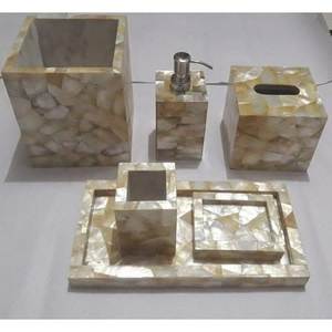 Juego de accesorios de baño antiguos de nácar, hechos a mano, decoración vintage para tocador, colección de lujo premium para el hogar y hoteles - Product Image 1