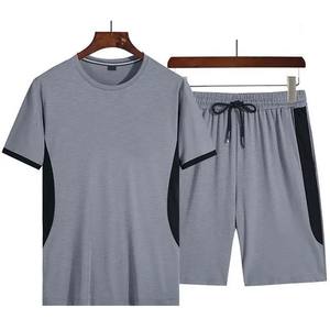 Conjunto deportivo de moda con parches, camiseta de manga corta, pantalones cortos, estilo hip hop, para correr, chándal masculino de 2 piezas, conjunto informal de verano para hombre - Product Image 1