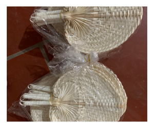 พัดใบปาล์มสไตล์วินเทจปี 2026 ทำด้วยมือจากไม้ไผ่ พัดสีสันสดใส ของชำร่วยงานแต่งงาน รุ่น 99 โกลด์ ดาต้า อลิซ - Product Image 1