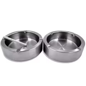 Cenicero de Metal de Diseño Moderno, Elegante Porta Cenizas para Cigarrillos, Resistente al Viento, para Interiores y Exteriores, Adorno para Mesa - Product Image 1