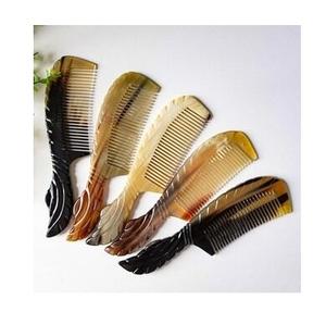 Peigne à cheveux artisanal en corne de buffle de haute qualité, poli, fabriqué à la main, prix abordable - Product Image 3
