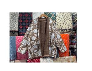 Chaqueta de algodón Kantha reversible con estampado indio, abrigo corto hecho a mano - Product Image 1
