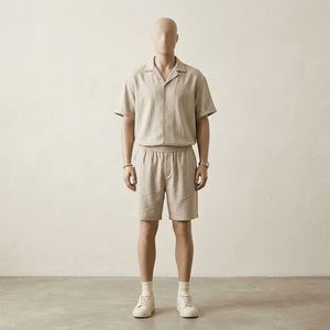 Ensemble décontracté homme hiver beige en coton 100% respirant avec chemise à manches courtes unie et short imprimé par transfert thermique tricoté de haute qualité - Product Image 4