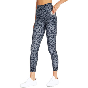 Pantalones de Yoga y Fitness de Poliéster para Mujer al por Mayor, Leggings Estampados Baratos, de Secado Rápido, Impermeables y Elásticos en Cuatro Direcciones - Product Image 1