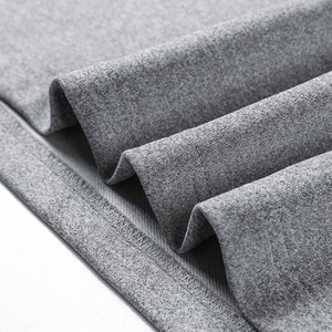 T-shirt de compression à manches longues pour homme, qualité supérieure, logo personnalisé, évacuation de l'humidité, séchage rapide, idéal pour l'entraînement sportif - Product Image 4