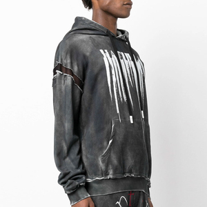 เสื้อฮู้ดดี้ผู้ชายปักลาย Tackle Twill ผ้าฟอกสีแบบ Distressed พร้อมลายกราฟิกปัก - Product Image 2