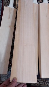 Bâtons de cricket haut de gamme en saule anglais de qualité supérieure pour adultes, personnalisables, en saule multi-grains sélectionné – Meilleures ventes - Product Image 6