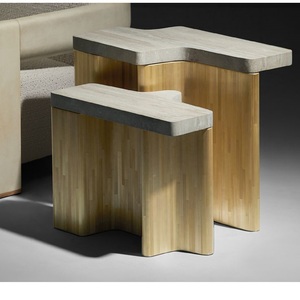 Mesa Auxiliar de Aluminio de Alta Calidad, Mueble de Primera Calidad con Detalles Metálicos, Otomana para Sala de Estar, Hogar u Hotel, en Latón - Product Image 1