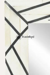 Elegante Marco de Fotos de Lujo Hecho a Mano con Incrustaciones de Hueso y Acabado Brillante de Calidad Premium por Tradebyd - Product Image 4