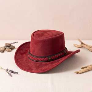 Sombrero vaquero de gamuza roja con banda de cuero trenzado y ala ancha, accesorio de moda alternativo y atrevido de Advantage Impex - Product Image 4
